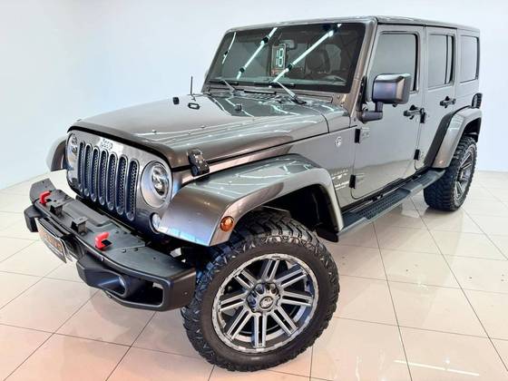 JEEP WRANGLER 3.6 UNLIMITED SAHARA 4X4 V6 GASOLINA 4P AUTOMÁTICO